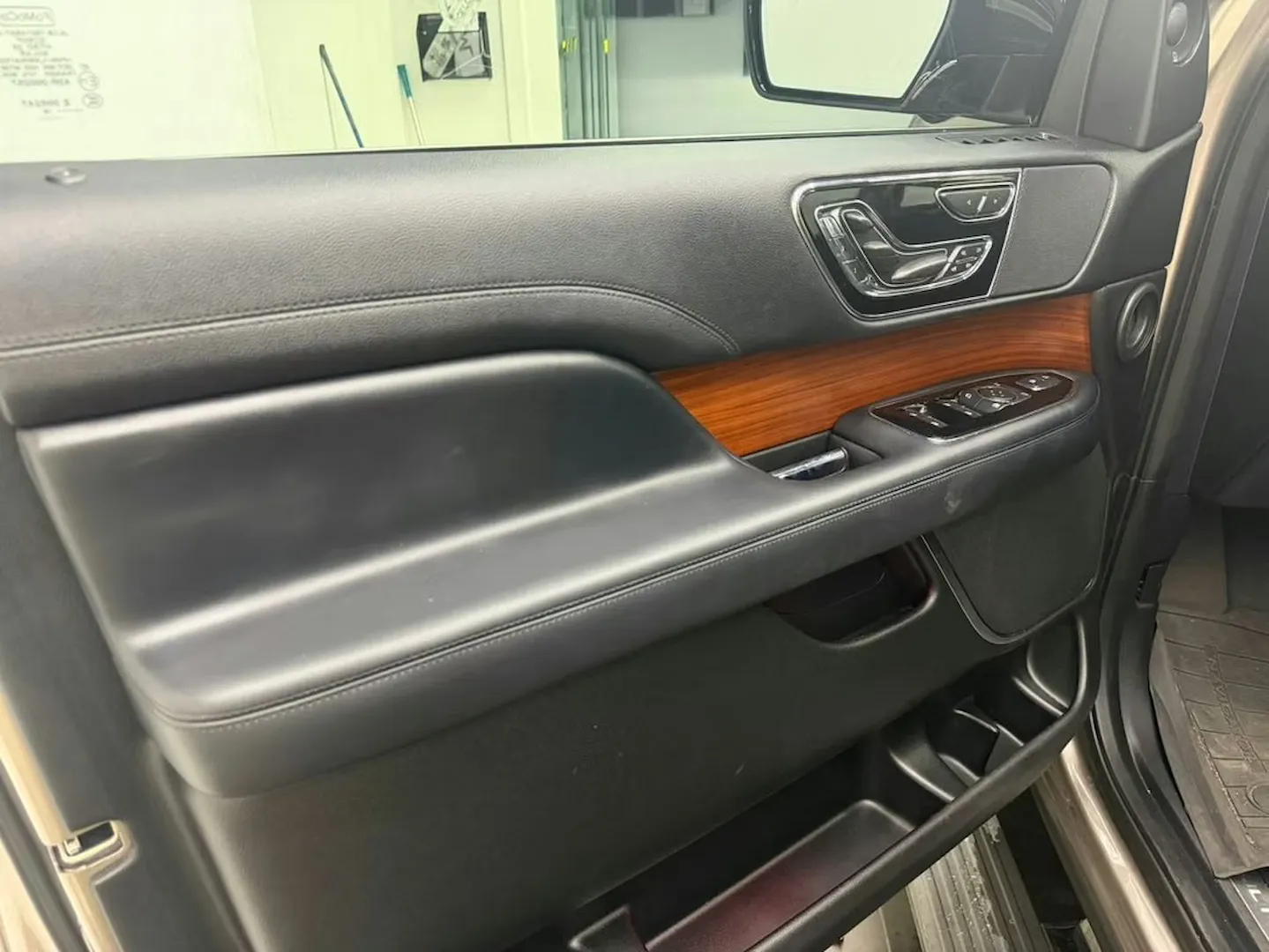 Preview imagenes del auto