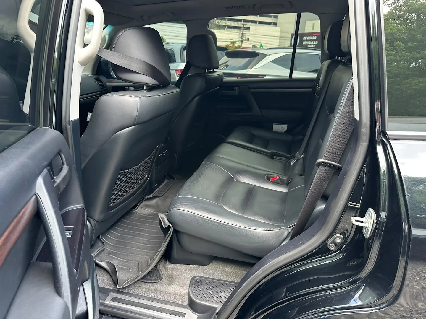 Preview imagenes del auto