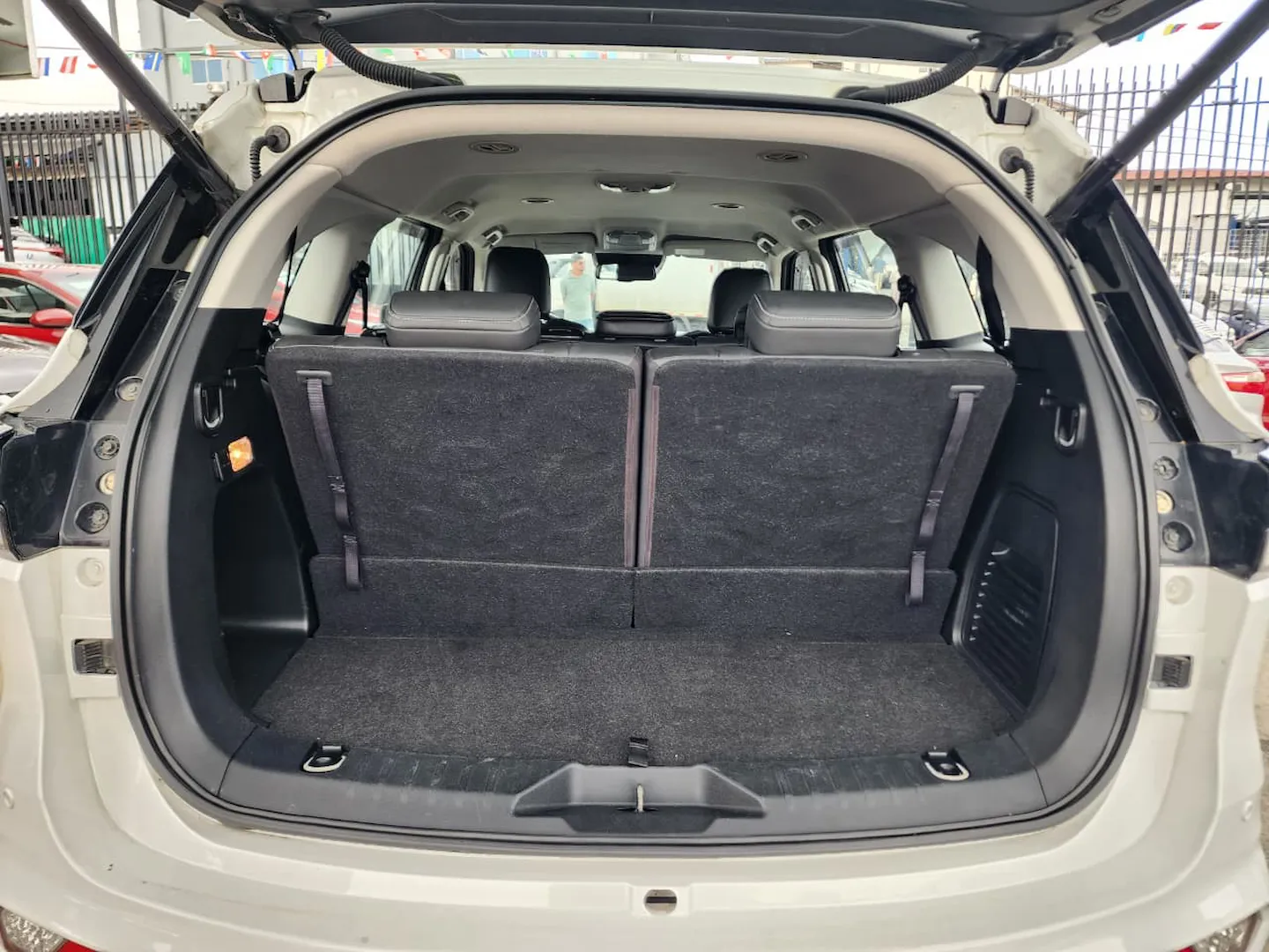 Preview imagenes del auto