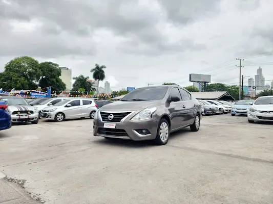 Nissan Versa