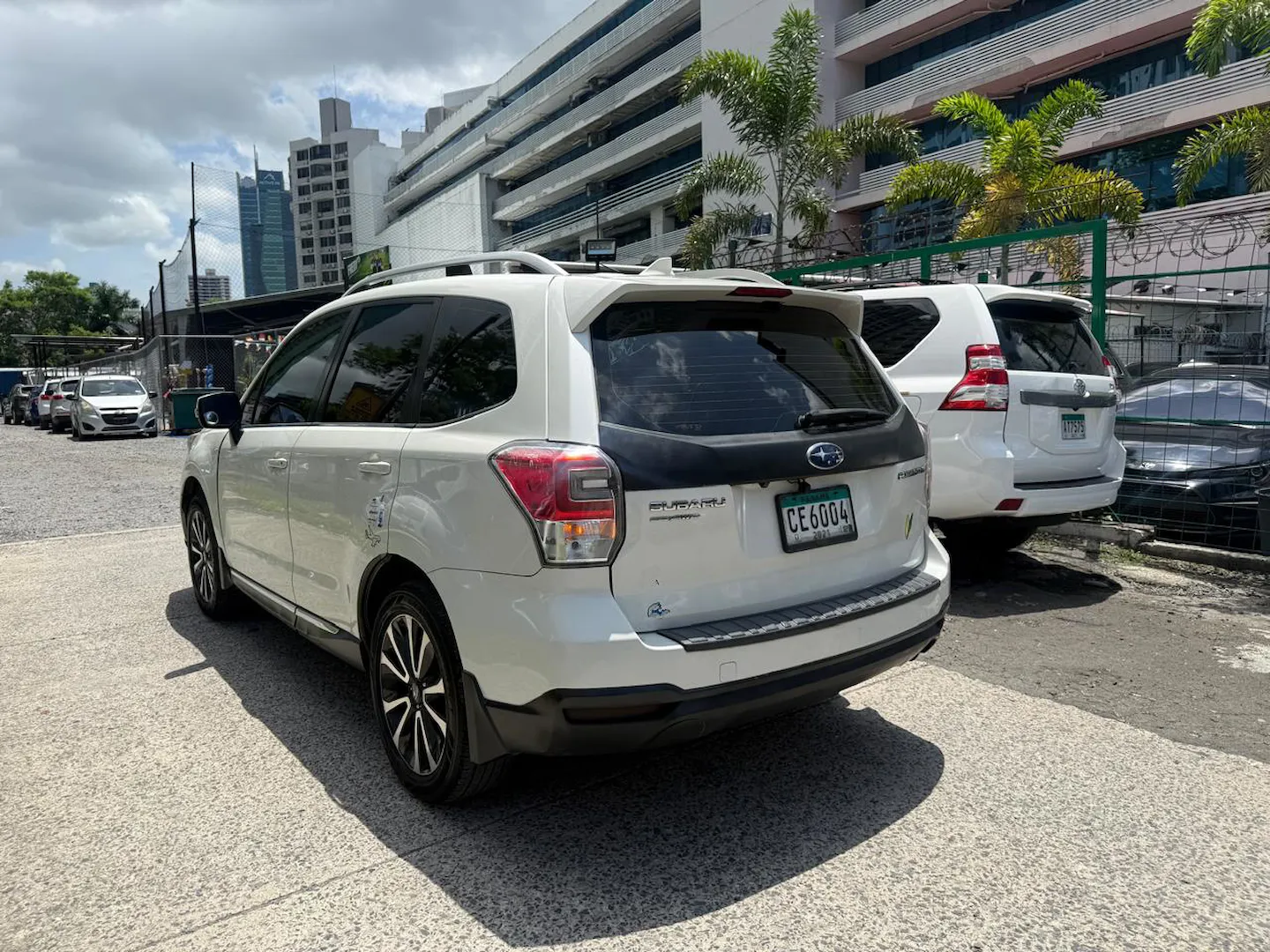 Preview imagenes del auto