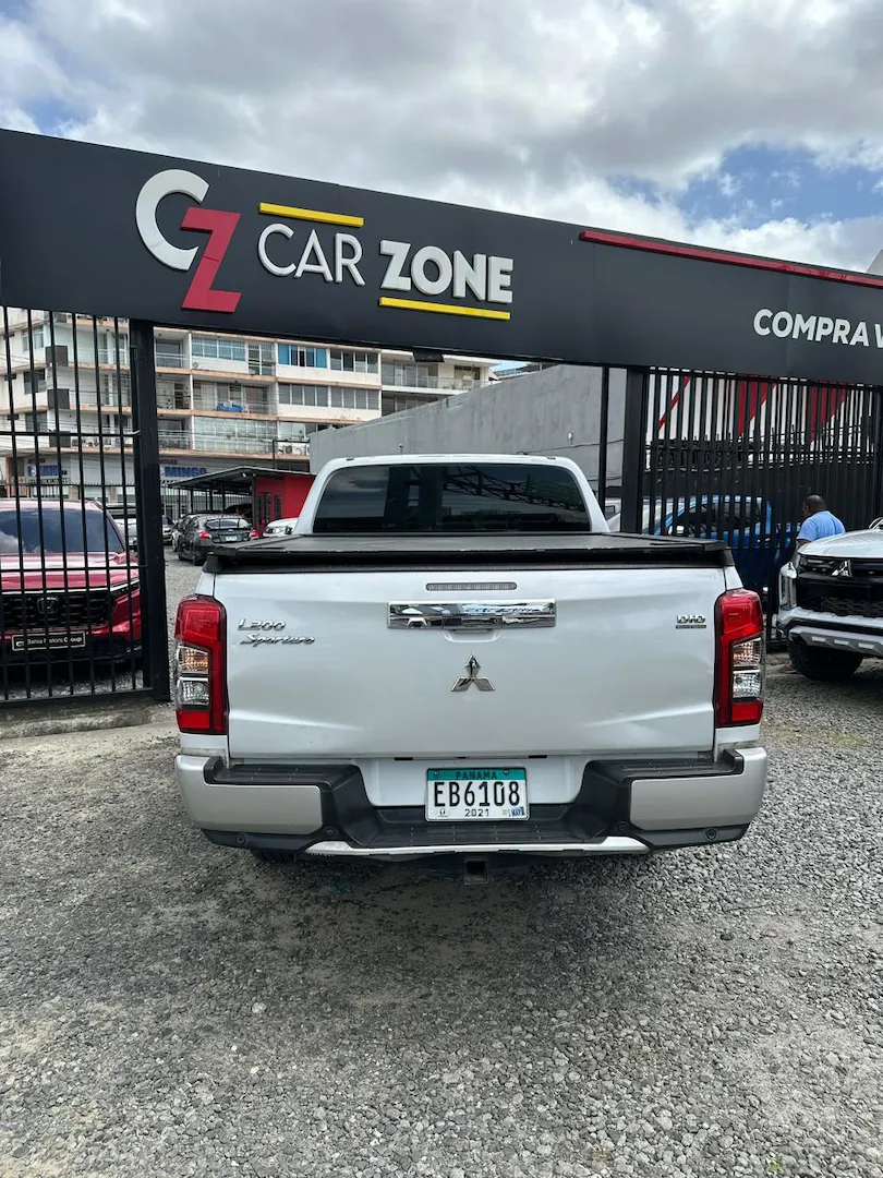 Preview imagenes del auto