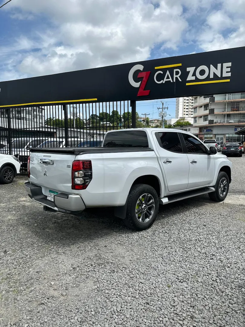 Preview imagenes del auto