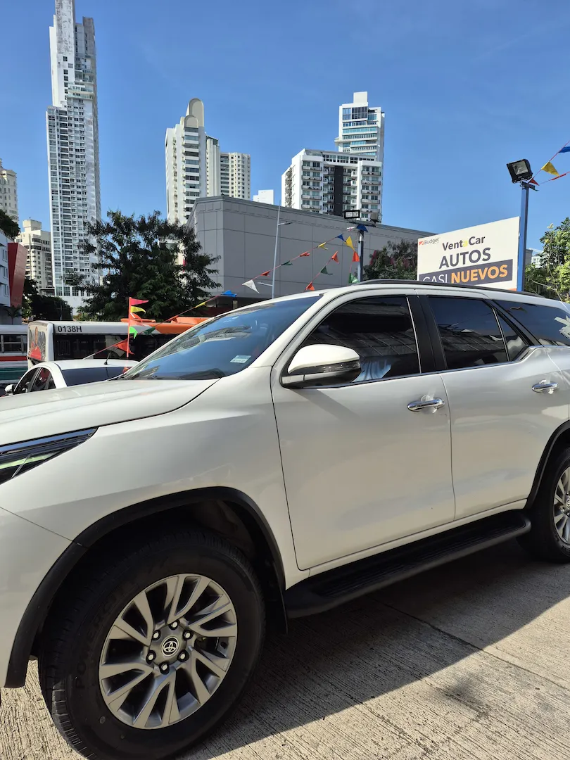 Preview imagenes del auto