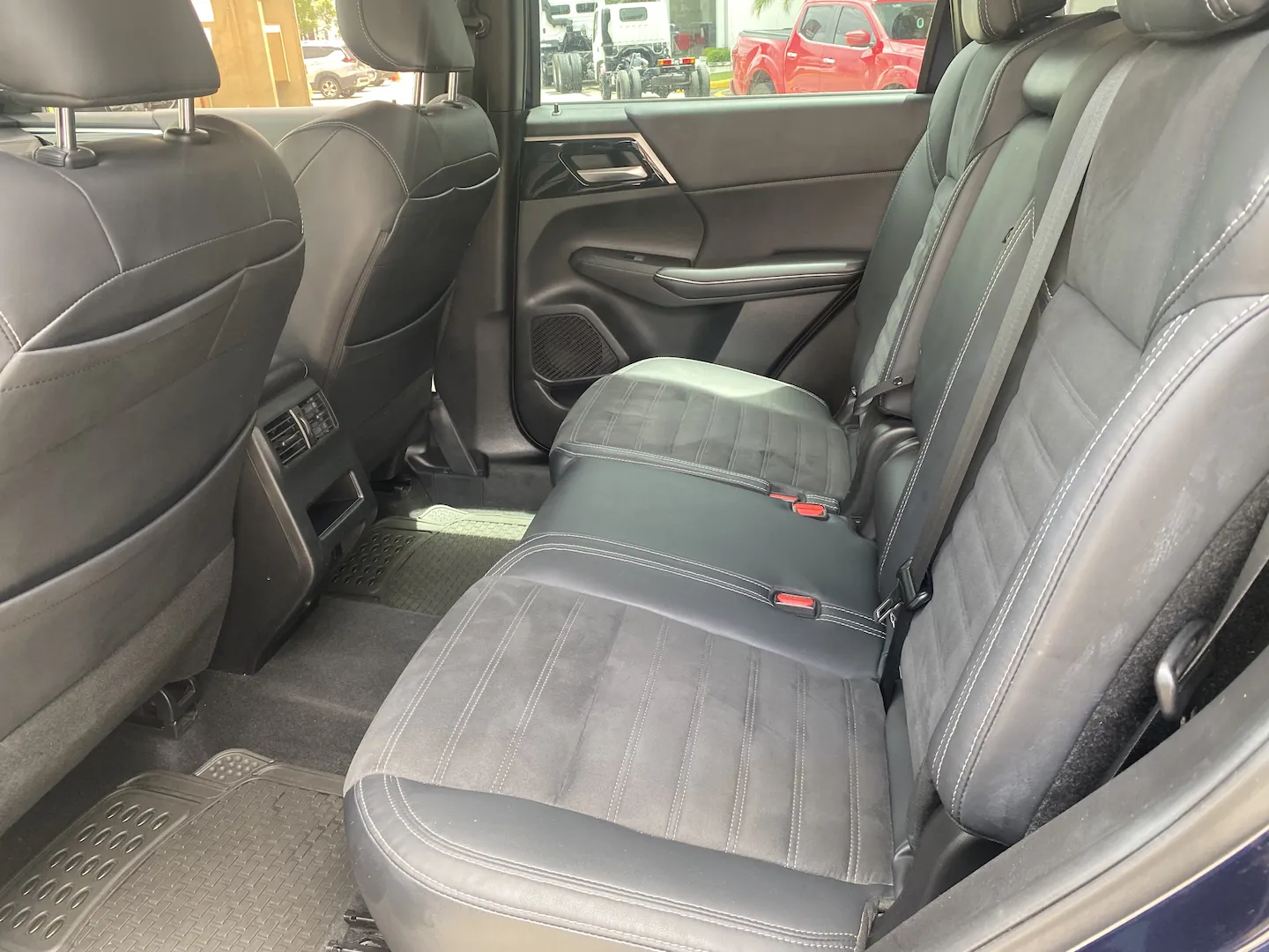 Preview imagenes del auto