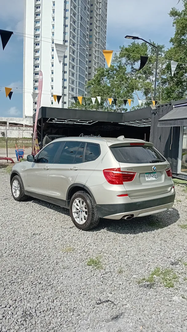 Preview imagenes del auto