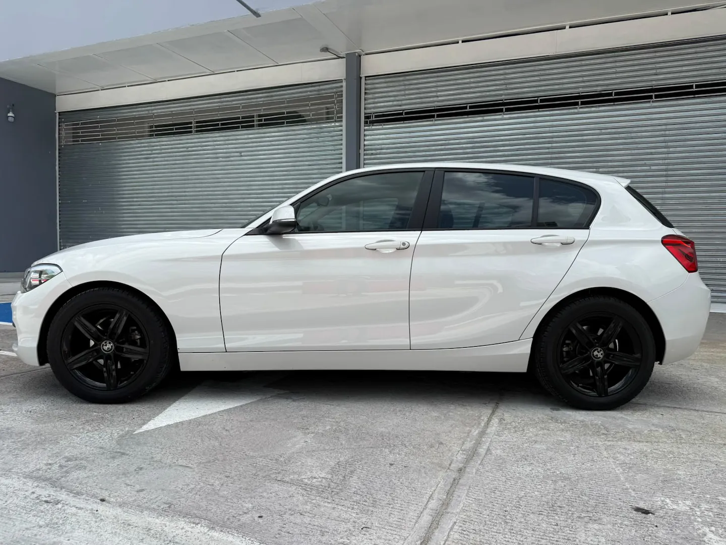 Preview imagenes del auto