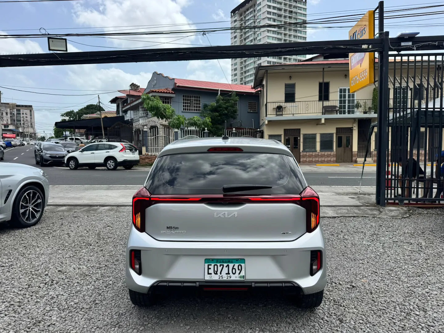Preview imagenes del auto