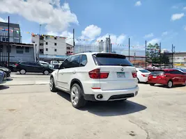 Preview imagenes del auto
