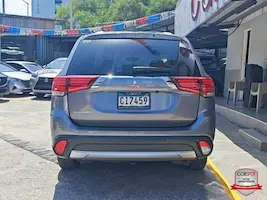 Preview imagenes del auto