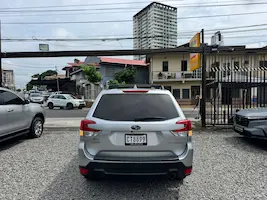 Preview imagenes del auto