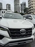 Preview imagenes del auto