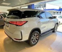Preview imagenes del auto