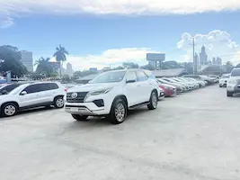 Preview imagenes del auto