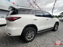 Preview imagenes del auto