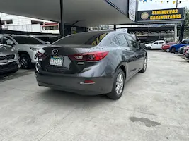 Preview imagenes del auto