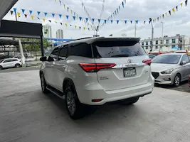 Preview imagenes del auto
