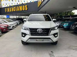 Preview imagenes del auto