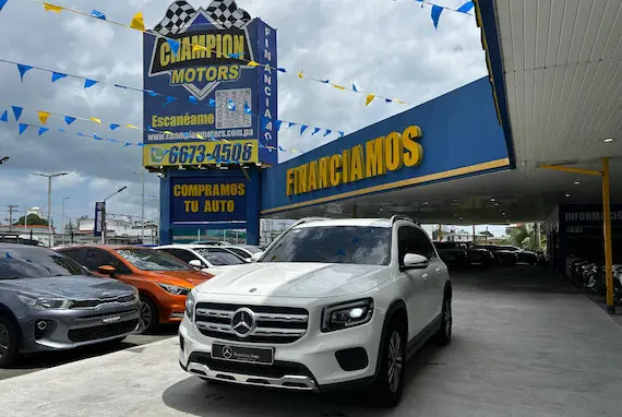 Mercedes-Benz GLB 200