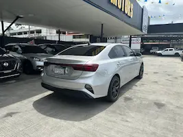 Preview imagenes del auto