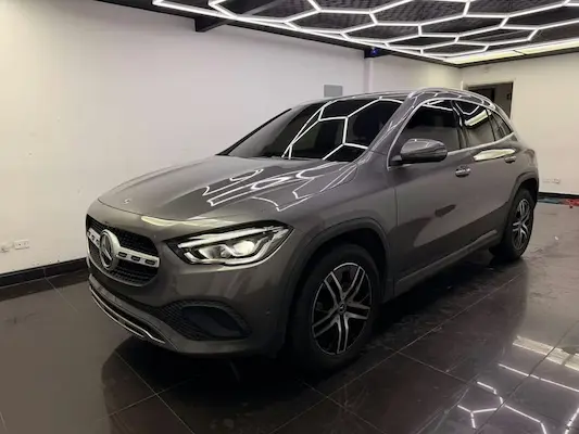 Mercedes-Benz GLA 200